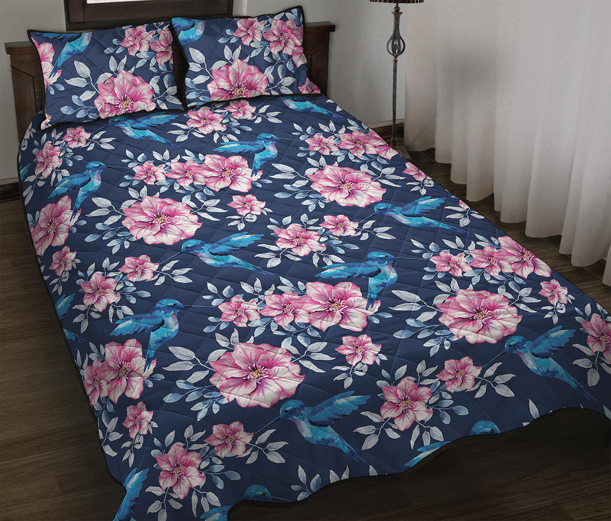 Pink Flowers And Hummingbird Print Quilt Bed Set