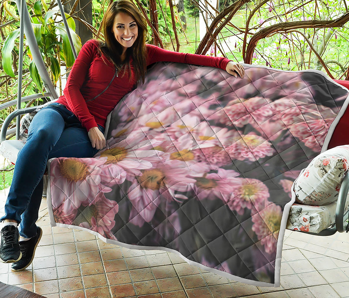 Pink Flowers Print Quilt