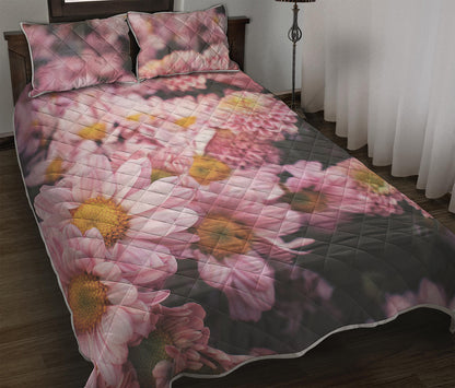 Pink Flowers Print Quilt Bed Set