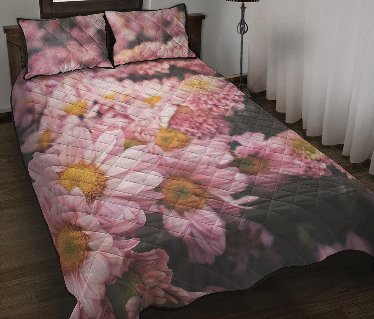Pink Flowers Print Quilt Bed Set