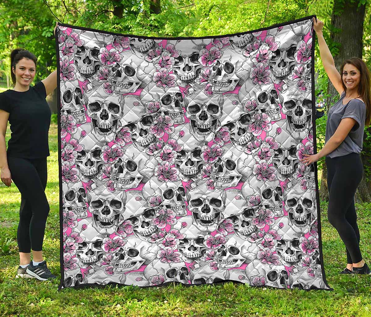 Pink Flowers Skull Pattern Print Quilt