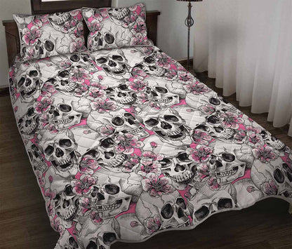 Pink Flowers Skull Pattern Print Quilt Bed Set