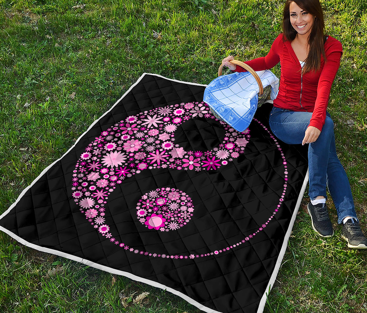 Pink Flowers Yin Yang Print Quilt