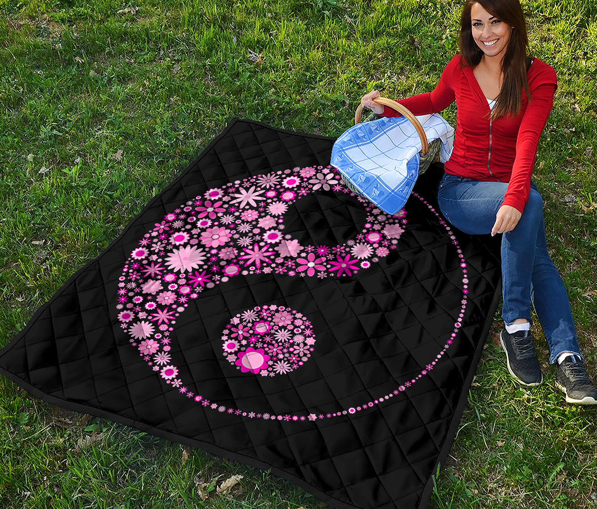 Pink Flowers Yin Yang Print Quilt