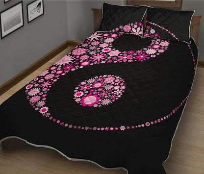 Pink Flowers Yin Yang Print Quilt Bed Set
