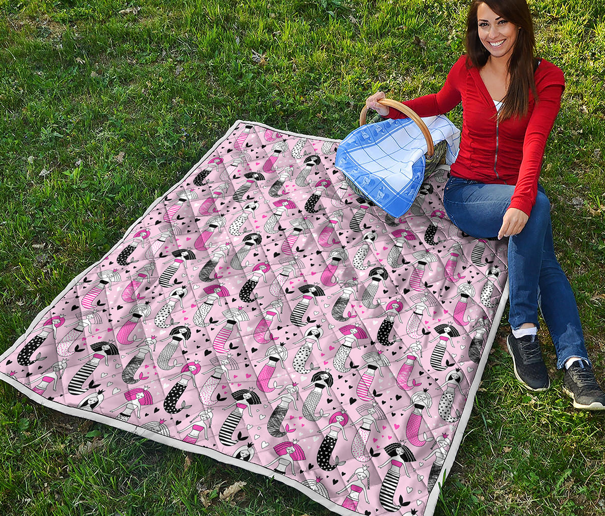 Pink Girly Mermaid Pattern Print Quilt