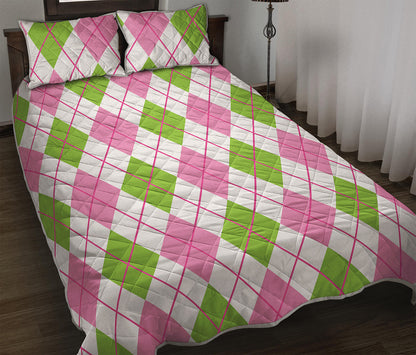 Pink Green And White Argyle Print Quilt Bed Set