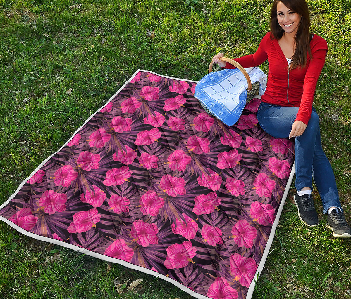 Pink Hawaiian Hibiscus Pattern Print Quilt