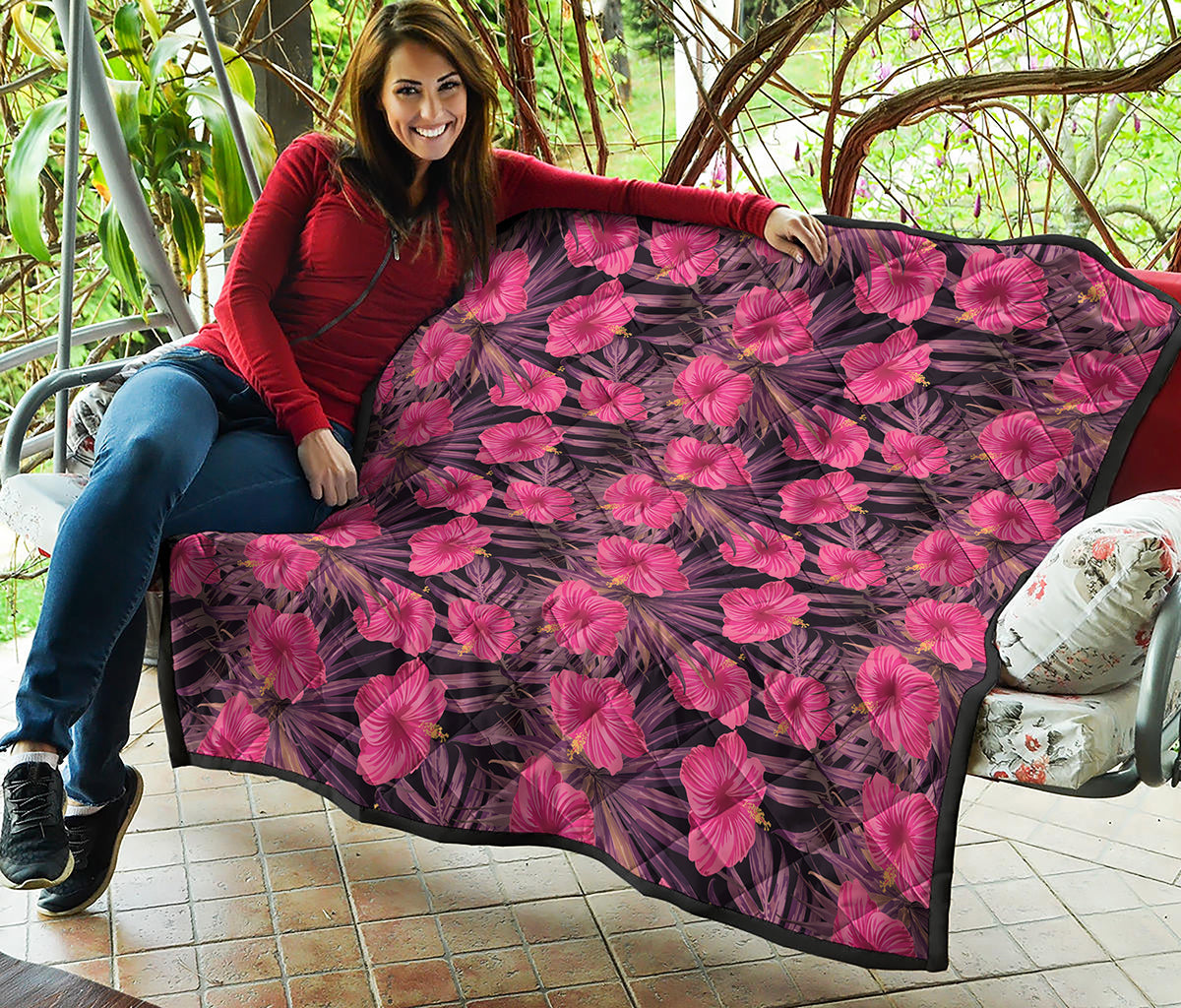 Pink Hawaiian Hibiscus Pattern Print Quilt