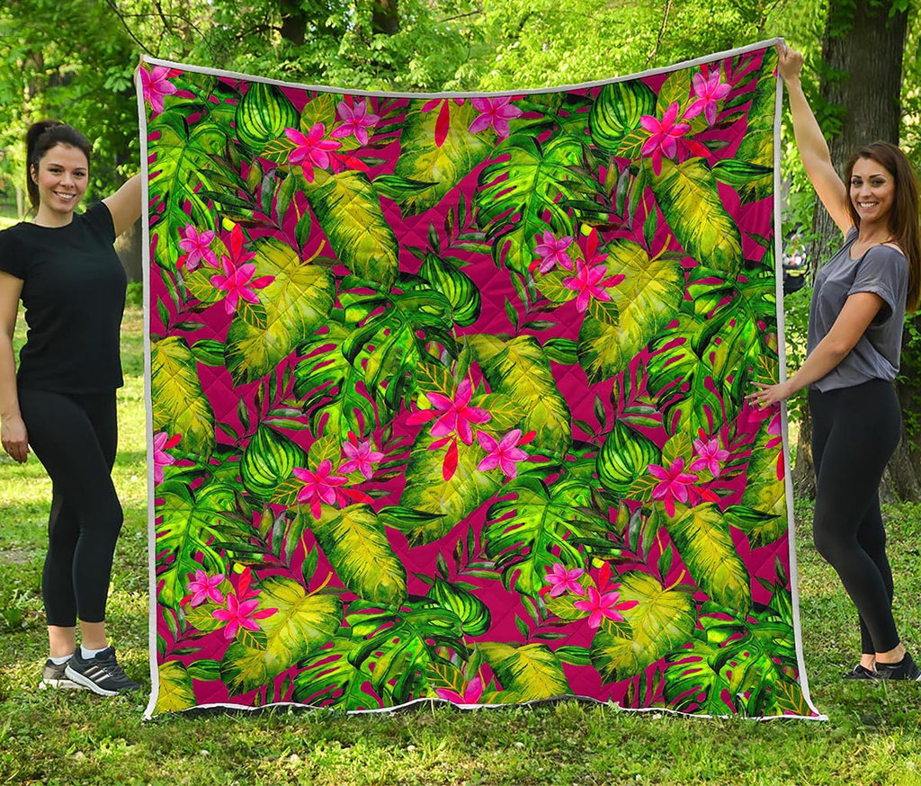 Pink Hawaiian Tropical Pattern Print Quilt