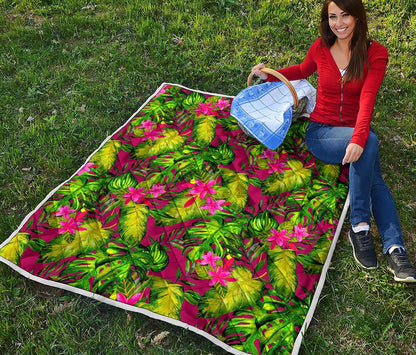 Pink Hawaiian Tropical Pattern Print Quilt