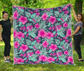 Pink Hibiscus Tropical Pattern Print Quilt