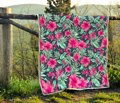 Pink Hibiscus Tropical Pattern Print Quilt