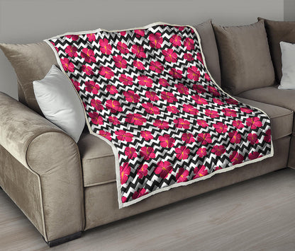 Pink Hibiscus Zigzag Pattern Print Quilt