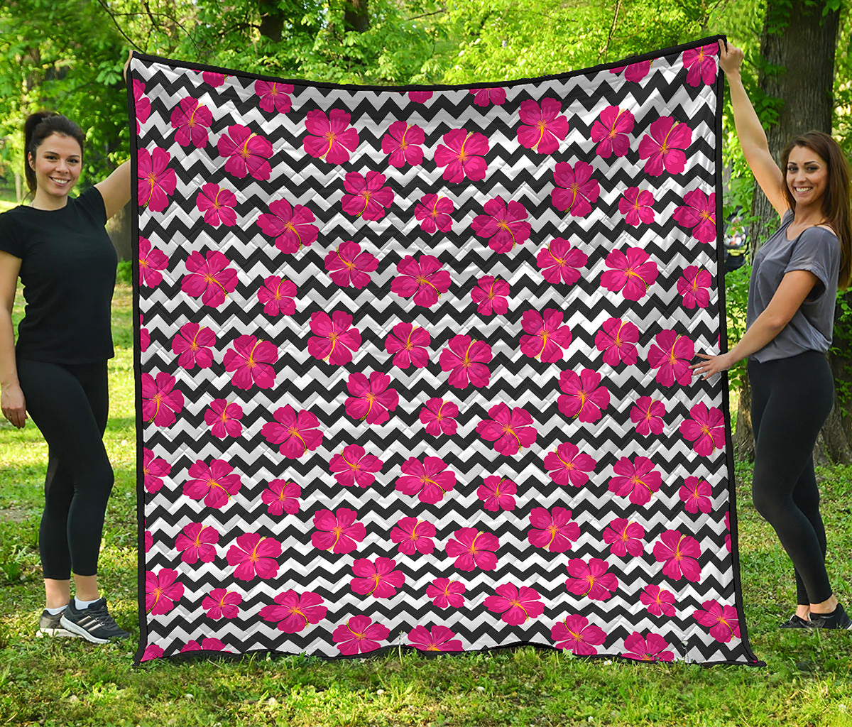 Pink Hibiscus Zigzag Pattern Print Quilt