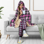 Pink Houndstooth Pattern Print Hooded Blanket