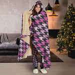 Pink Houndstooth Pattern Print Hooded Blanket