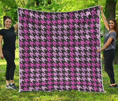 Pink Houndstooth Pattern Print Quilt