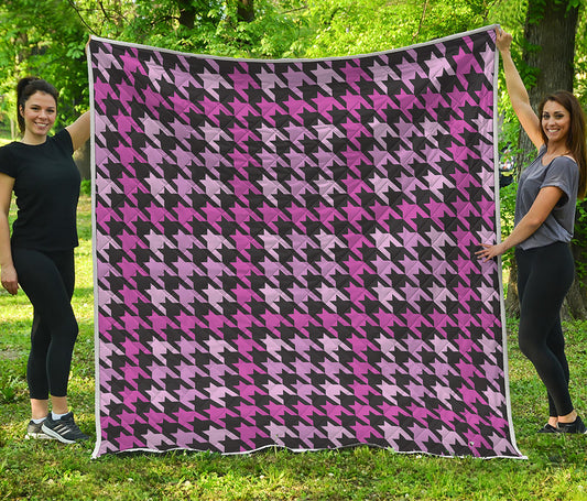 Pink Houndstooth Pattern Print Quilt