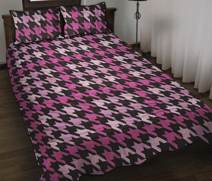 Pink Houndstooth Pattern Print Quilt Bed Set