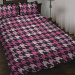 Pink Houndstooth Pattern Print Quilt Bed Set