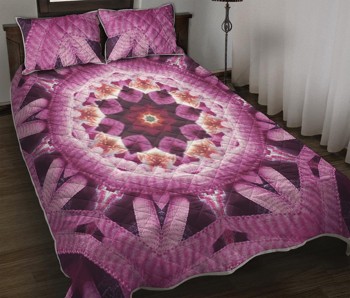 Pink Kaleidoscope Print Quilt Bed Set