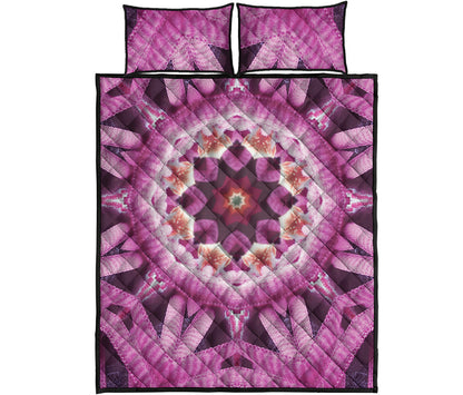 Pink Kaleidoscope Print Quilt Bed Set