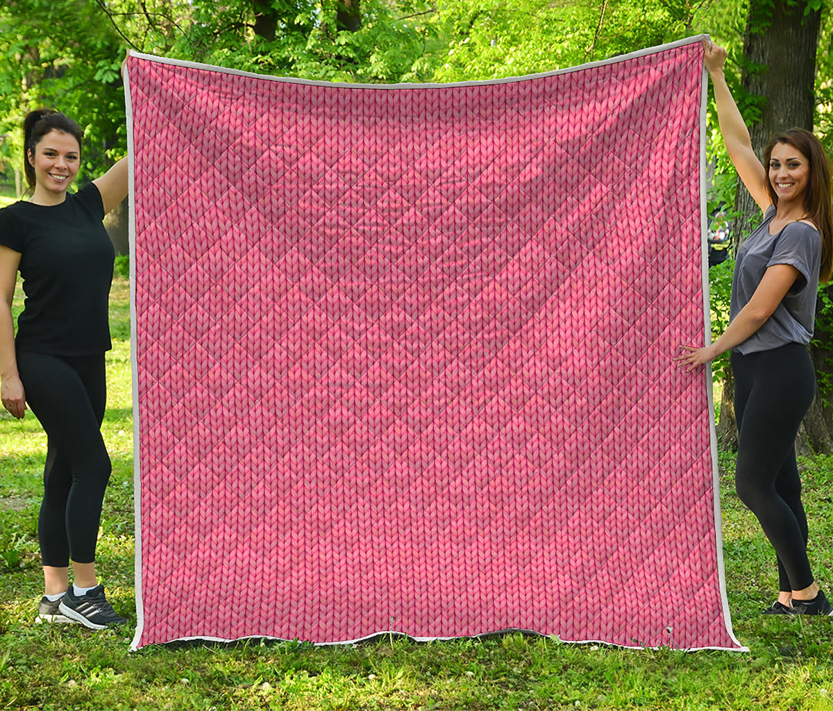 Pink Knitted Pattern Print Quilt