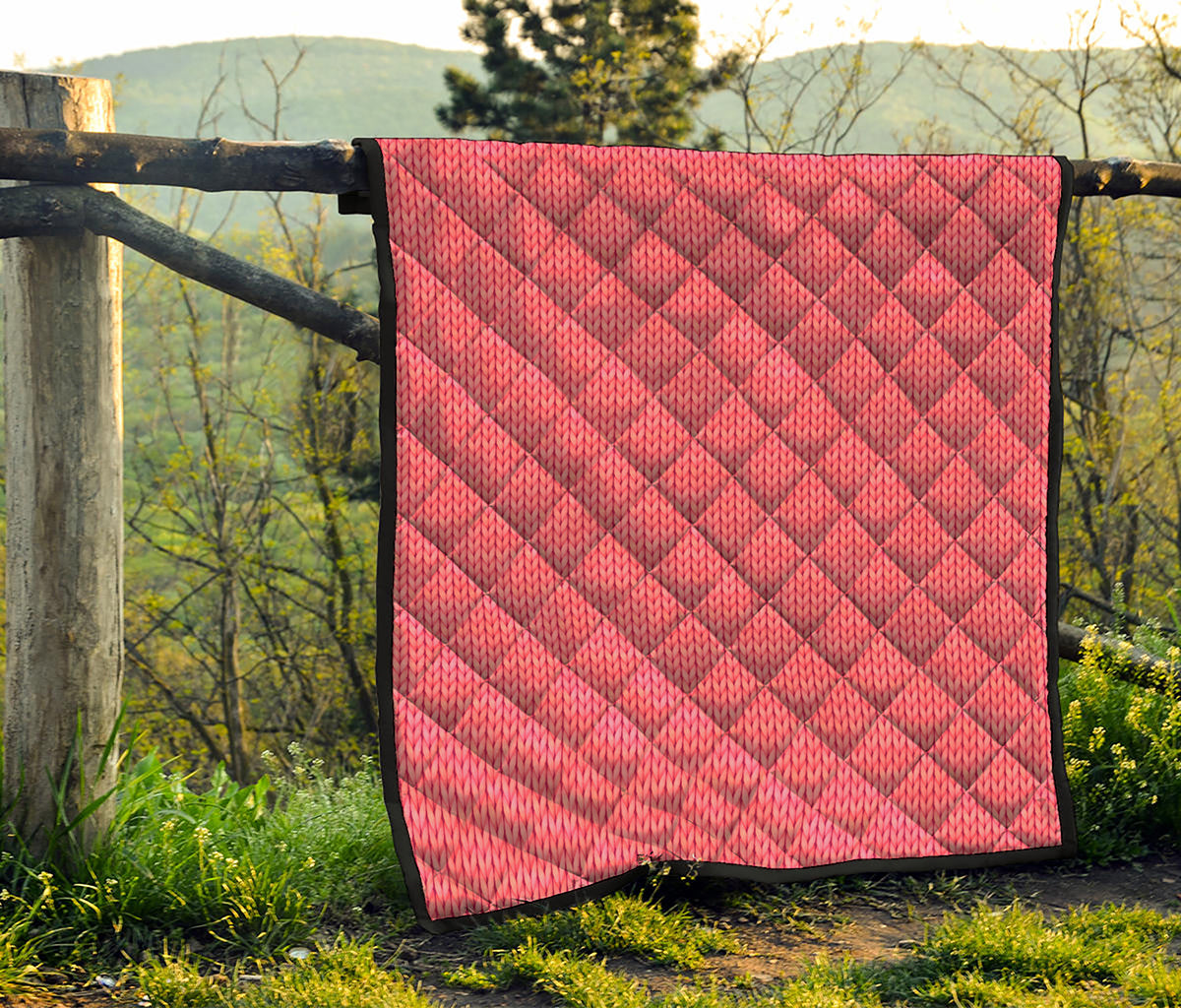 Pink Knitted Pattern Print Quilt