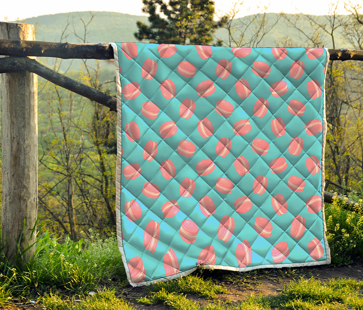 Pink Macaron Pattern Print Quilt