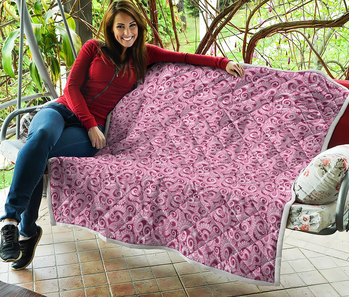 Pink Octopus Tentacles Pattern Print Quilt