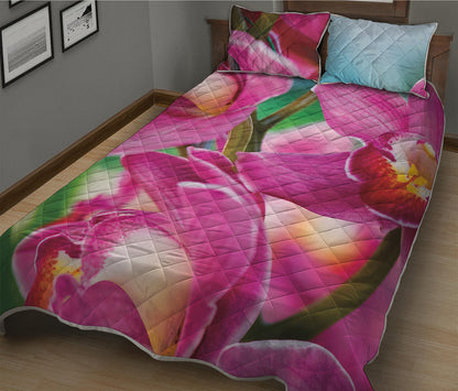 Pink Orchid Flower Print Quilt Bed Set