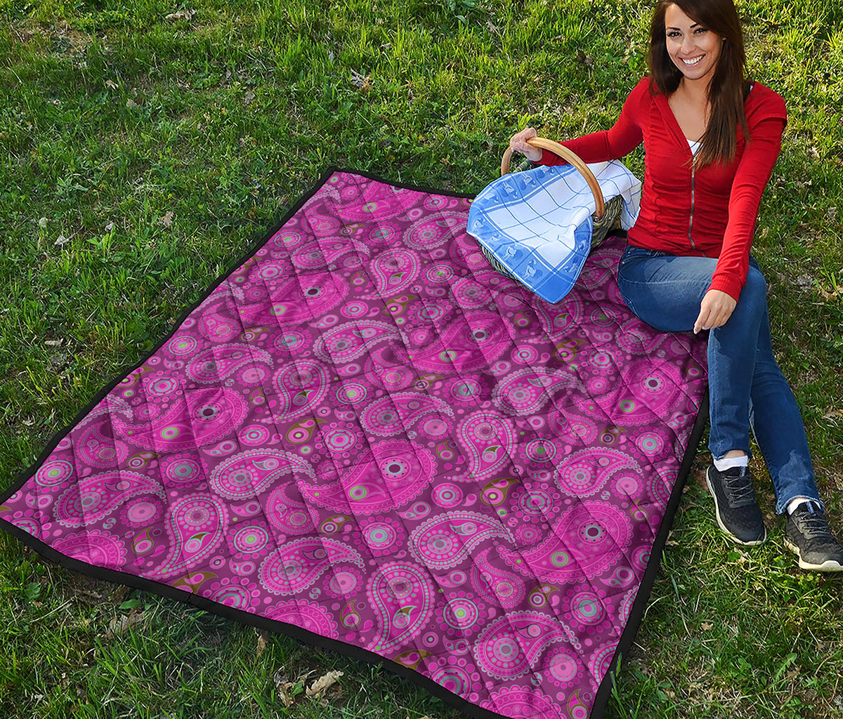 Pink Paisley Pattern Print Quilt