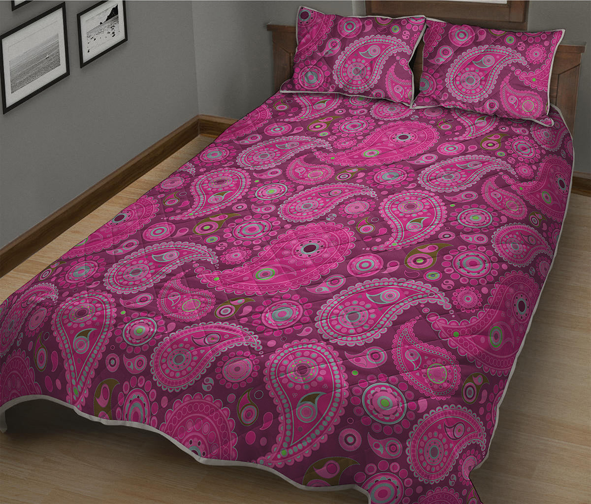 Pink Paisley Pattern Print Quilt Bed Set