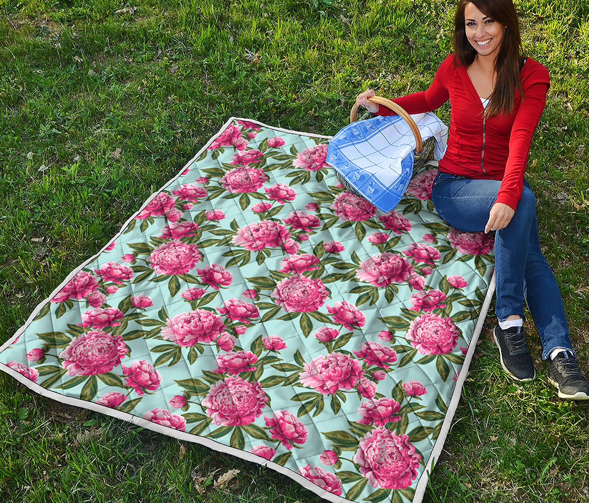 Pink Peony Pattern Print Quilt