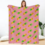 Pink Pineapple Pattern Print Blanket