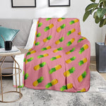 Pink Pineapple Pattern Print Blanket