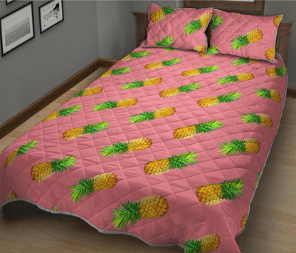 Pink Pineapple Pattern Print Quilt Bed Set