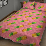Pink Pineapple Pattern Print Quilt Bed Set