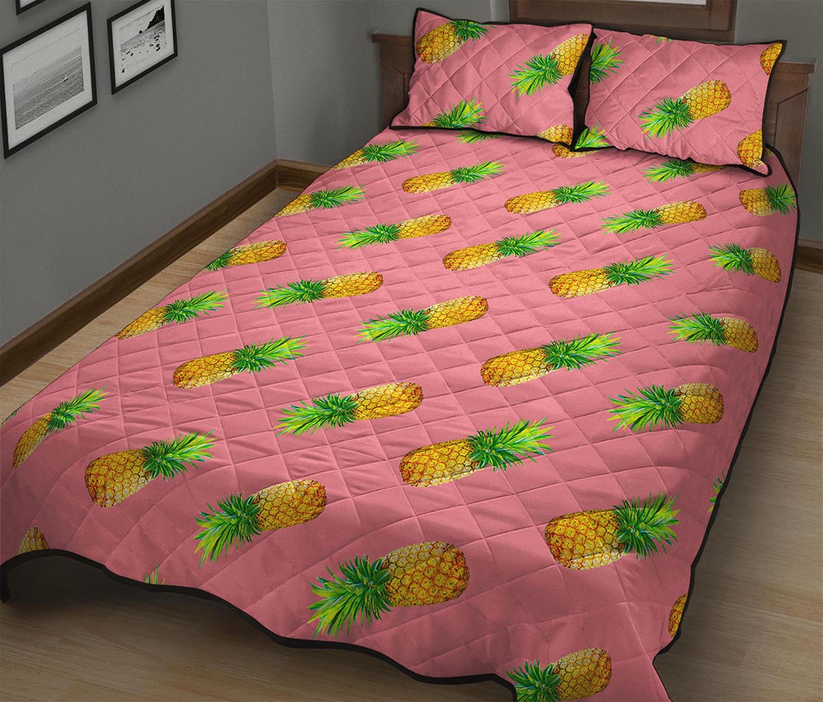 Pink Pineapple Pattern Print Quilt Bed Set