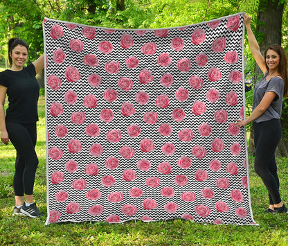 Pink Rose Zigzag Pattern Print Quilt