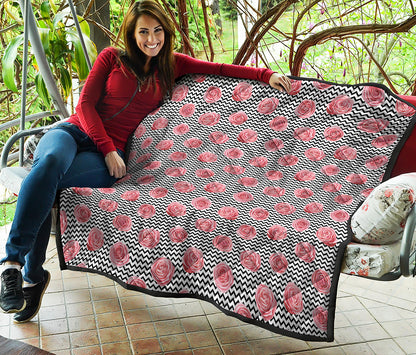 Pink Rose Zigzag Pattern Print Quilt