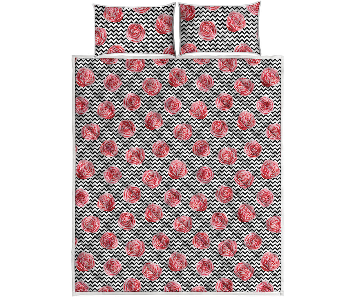 Pink Rose Zigzag Pattern Print Quilt Bed Set