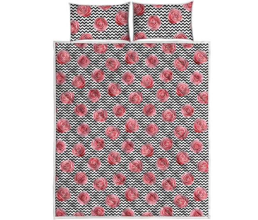 Pink Rose Zigzag Pattern Print Quilt Bed Set