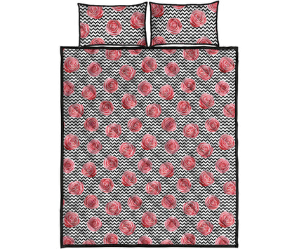 Pink Rose Zigzag Pattern Print Quilt Bed Set