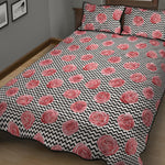 Pink Rose Zigzag Pattern Print Quilt Bed Set