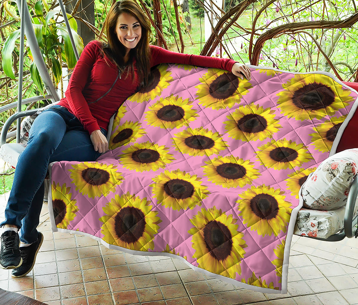Pink Sunflower Pattern Print Quilt