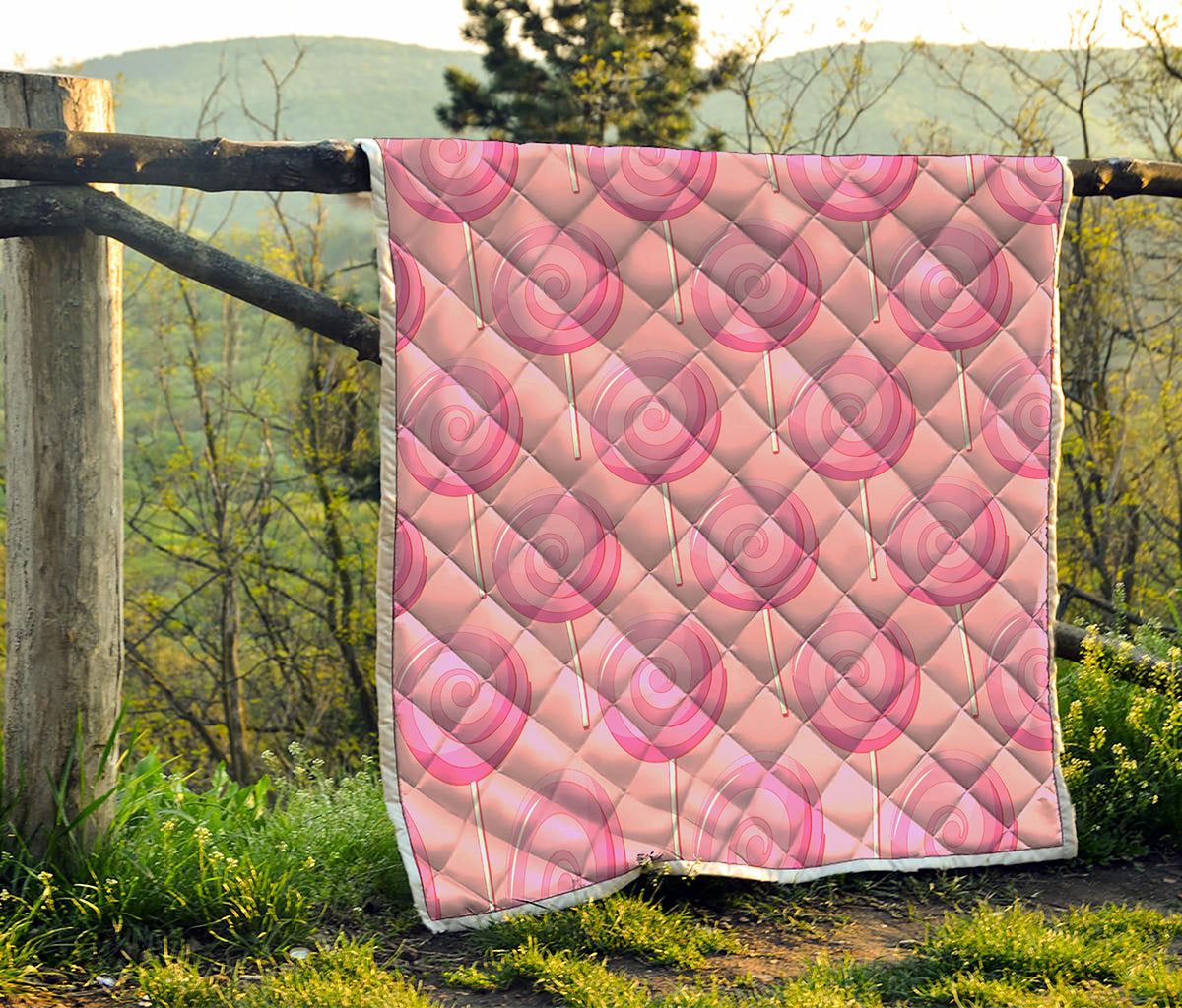 Pink Swirl Lollipop Pattern Print Quilt