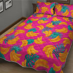 Pink Tropical Banana Pattern Print Quilt Bed Set