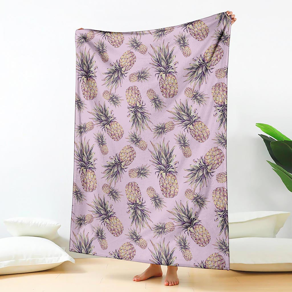 Pink Vintage Pineapple Pattern Print Blanket